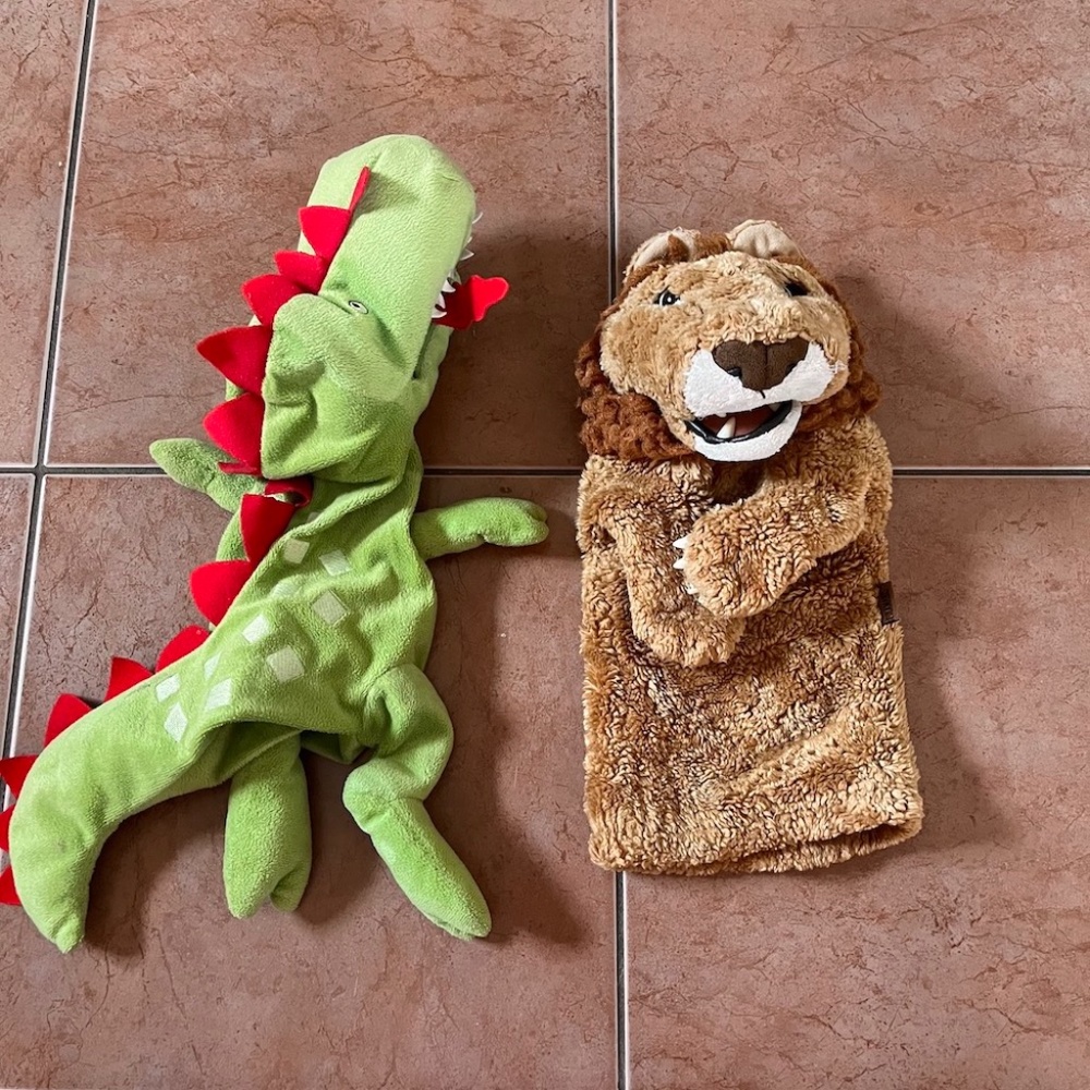 Lot of Two hand puppets
